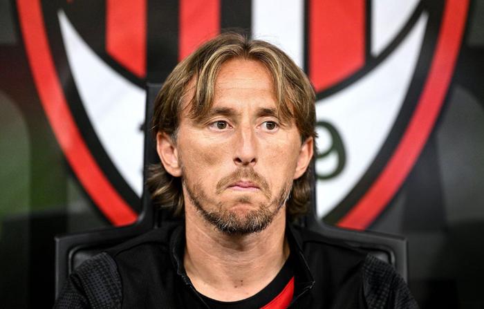 AC米兰轻取切尔西，莫德里奇扑点救主欧联杯的简单介绍